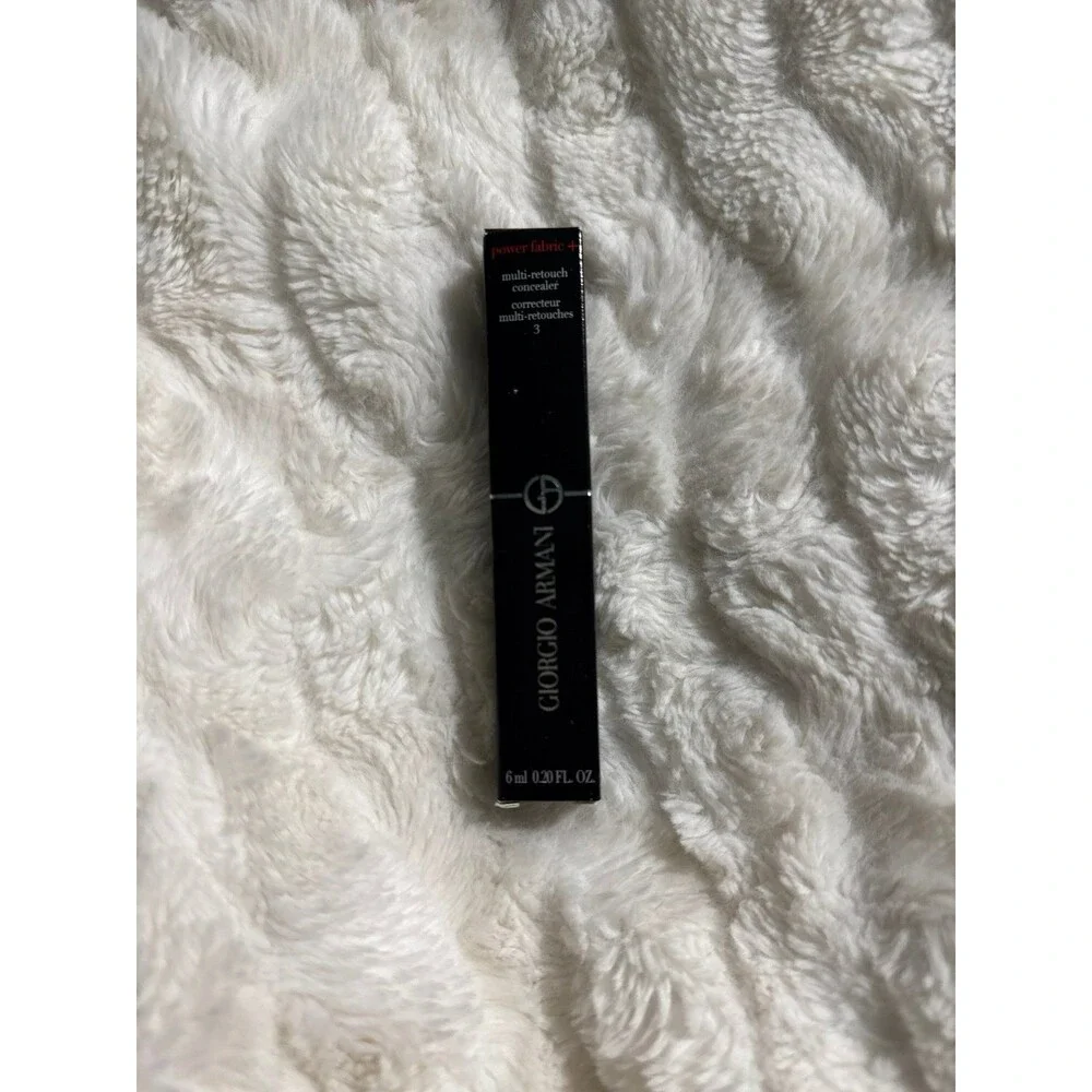 Armani Power Fabric+ Longwear Liquid Matte Concealer